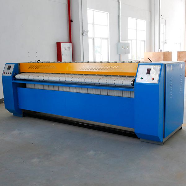 電加熱/蒸汽加熱燙平機(jī)是洗衣房設(shè)備中不可缺少的一部分