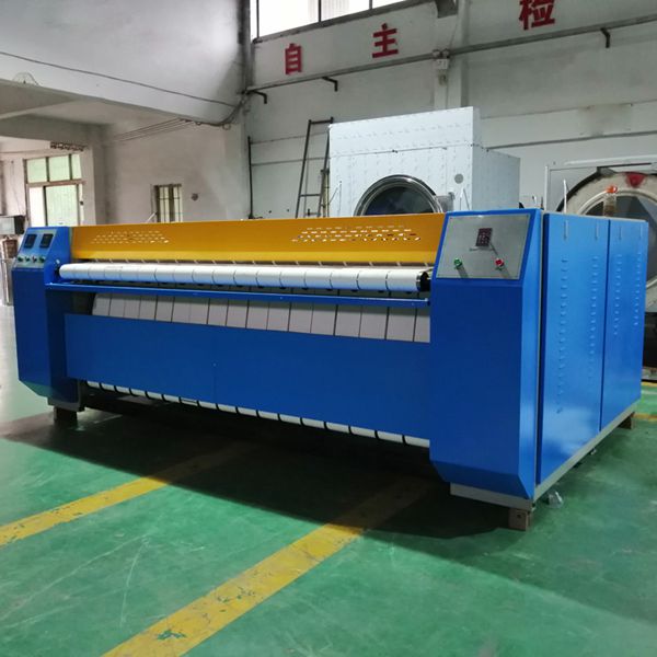電加熱/蒸汽加熱燙平機(jī)廣泛是應(yīng)用于大型的酒店，賓館，醫(yī)院的大型洗衣房